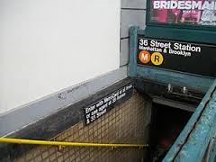 36th Street subway station in Queens.jpg