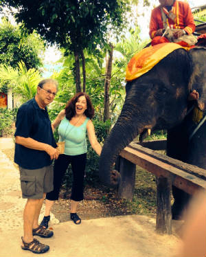 Feeding the elephant in Bangkok.JPG