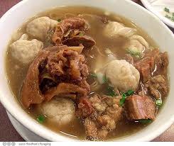 Hong Kong noodle soup with beef and fish balls.jpg