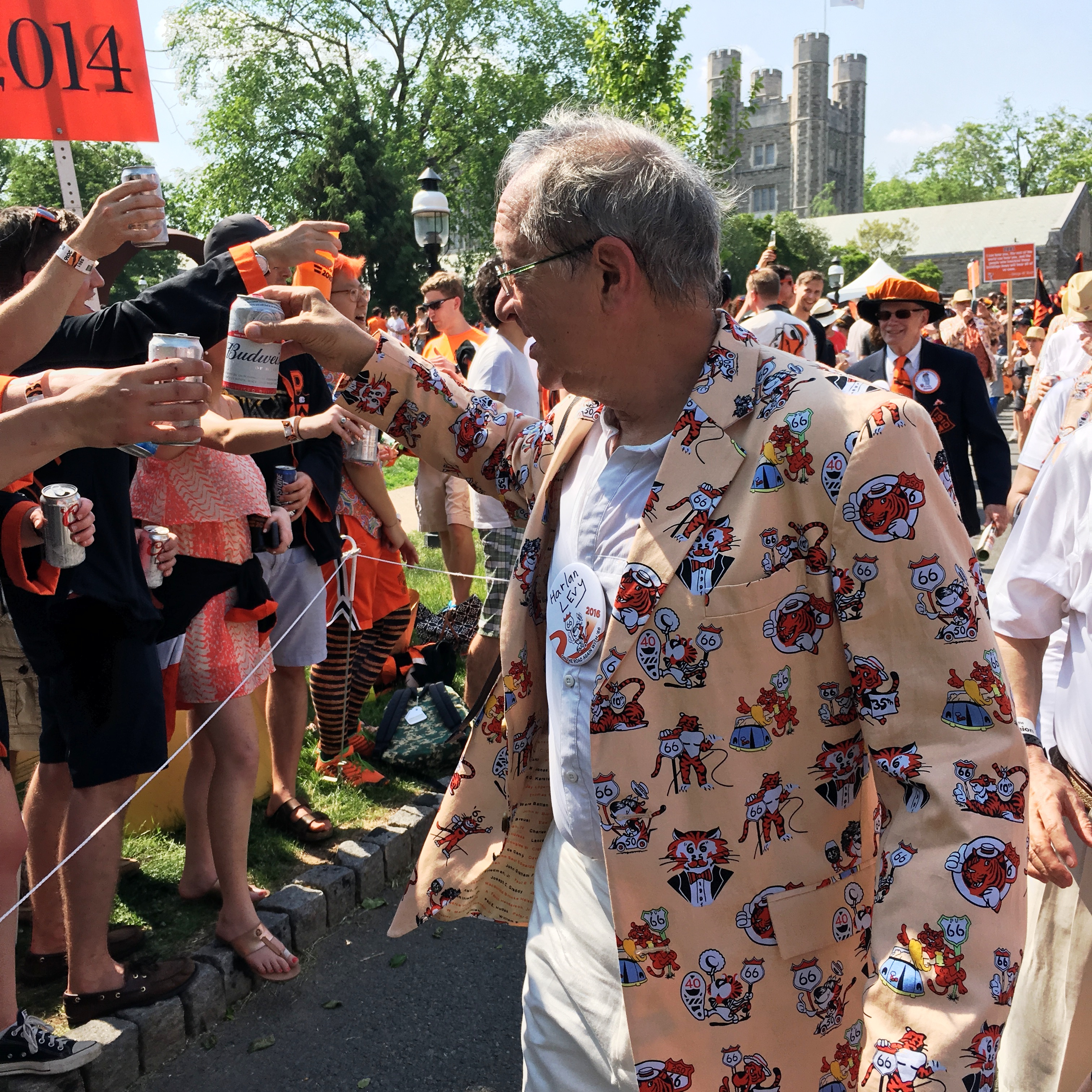 Harlan was handed a beer.JPG