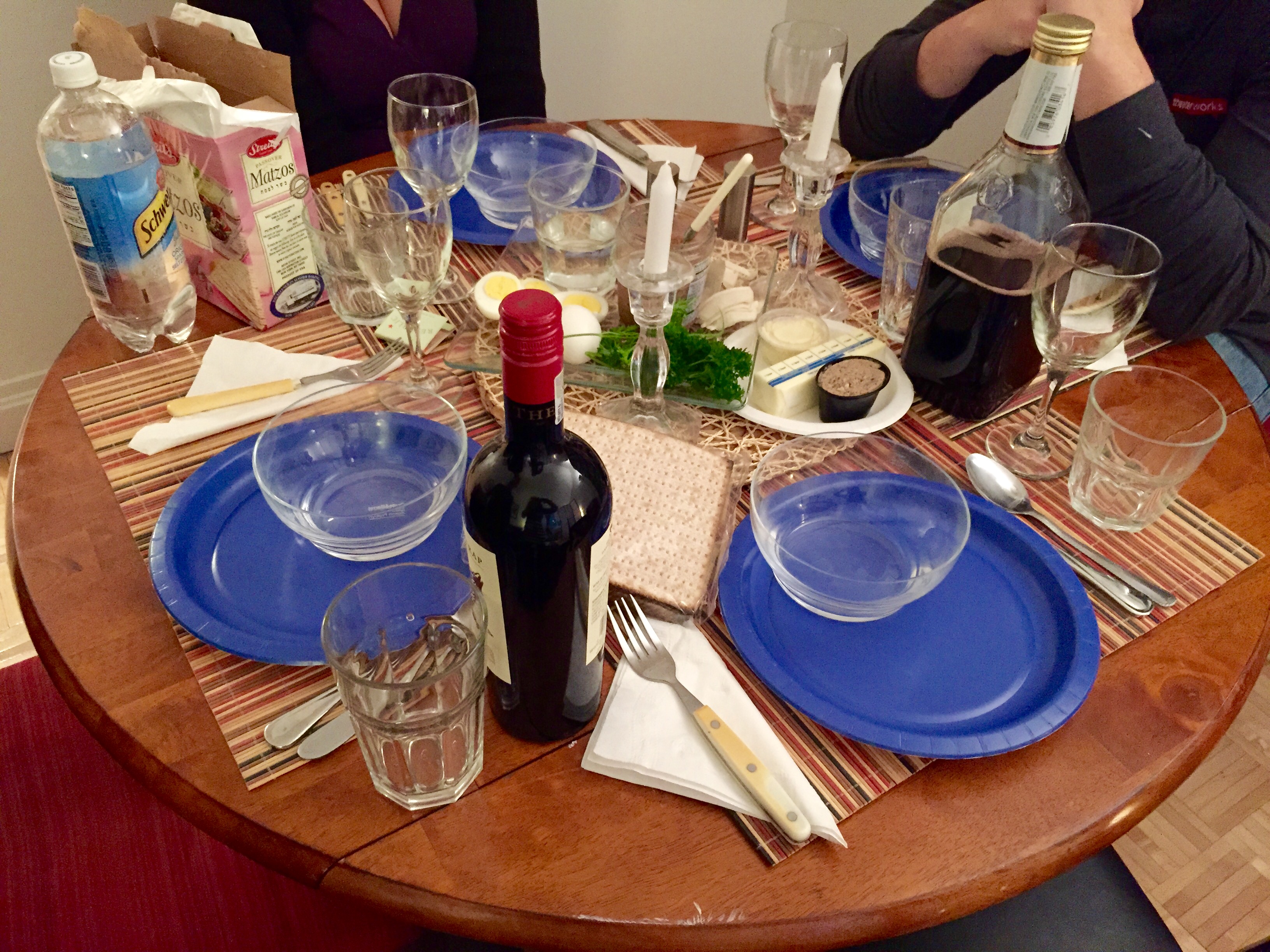 Seder table at Aidan's.jpg