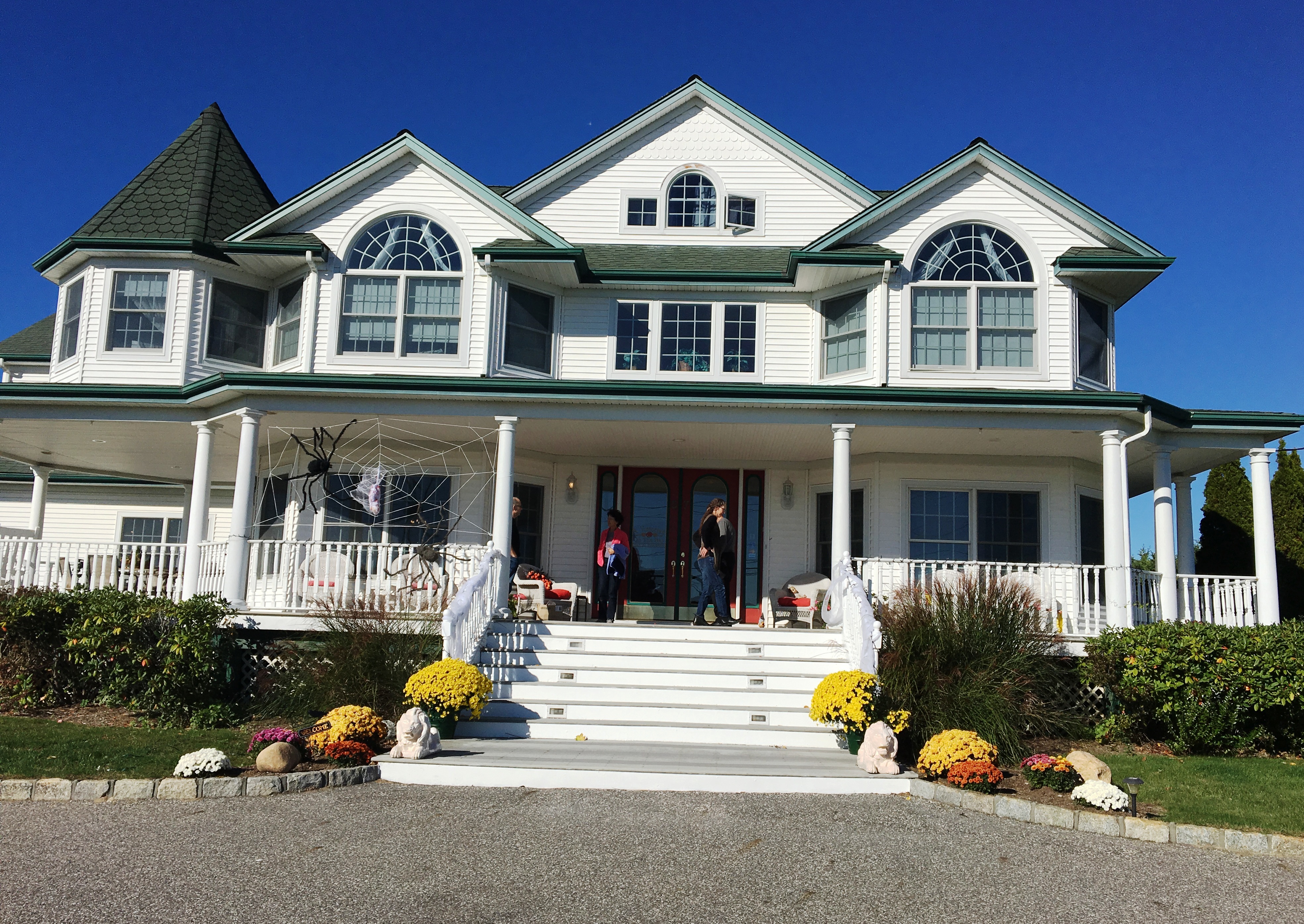 A Victorian on the Bay in Eastport, NY.JPG